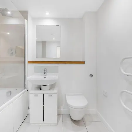 Penthouse W/ Hot Tub Near Stratford, Westfield Apartment London Exterior photo