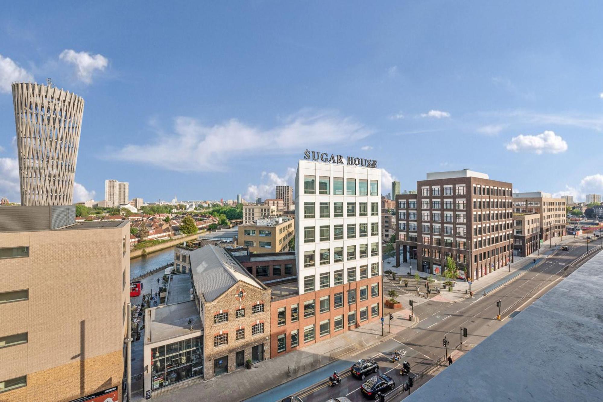 Penthouse W/ Hot Tub Near Stratford, Westfield * Лондон